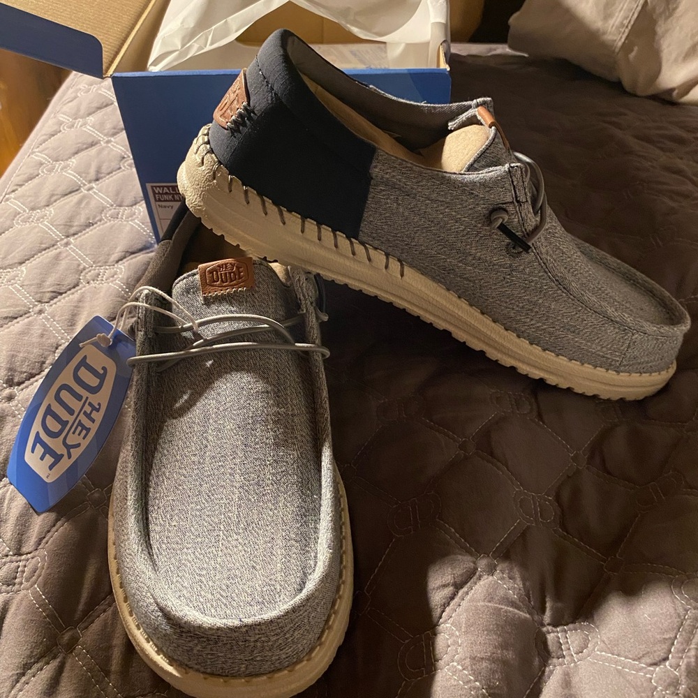 Hey Dude Men's Gray and Black Loafers